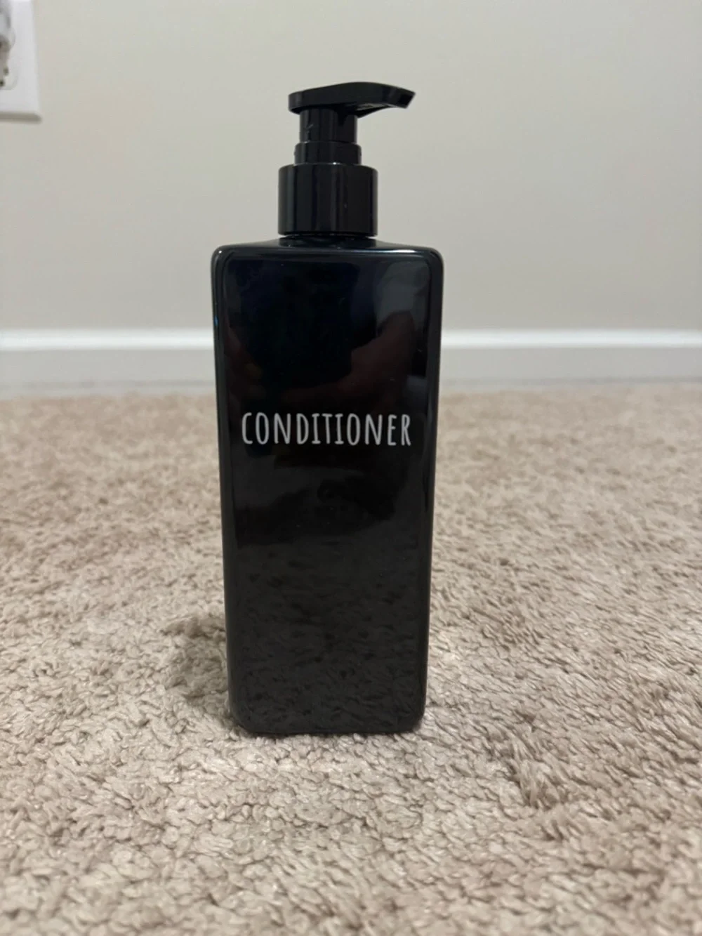 Black Conditioner Pump Bottle